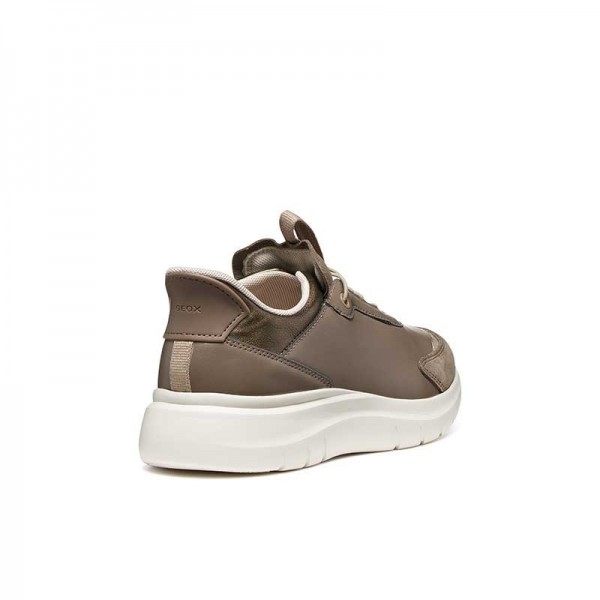 D PLUMMERY PLUS